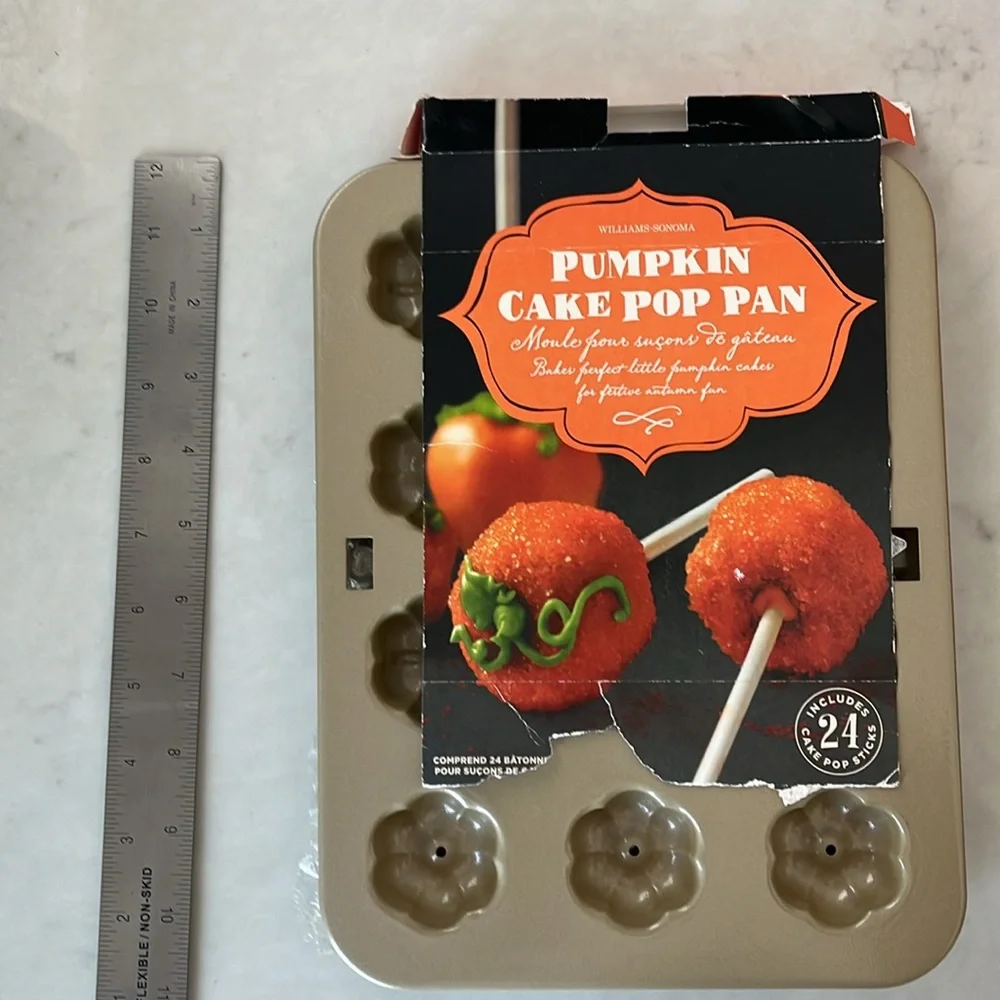 William Sonoma Fall Pumpkin Cake Pop Pan Bakeware